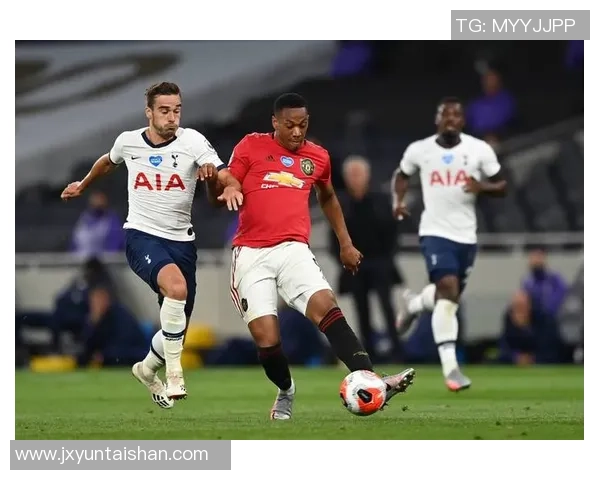 曼联与热刺对决比分预测分析及双方近期状态评估